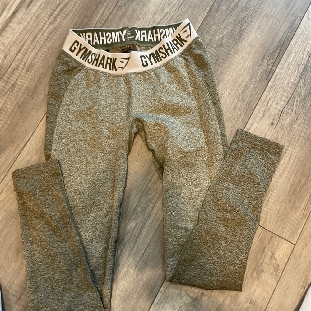 •GYMSHARK GREEN LEGGINGS• Great condition!